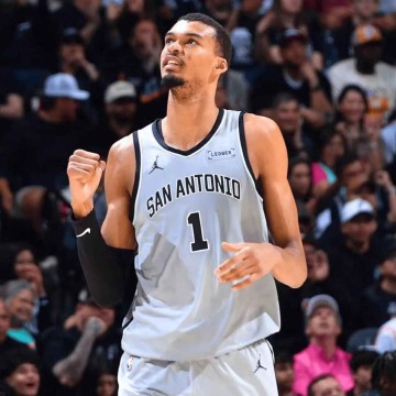 开云体育入口-马刺有很大动机在最后一场阻击掘金，以便在二轮让雷霆和掘金提前碰面