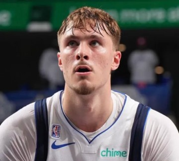 开云体育入口-弗拉格近10战场均22.1分6.2板5.8助1.4断1.3帽，命中率46.3%